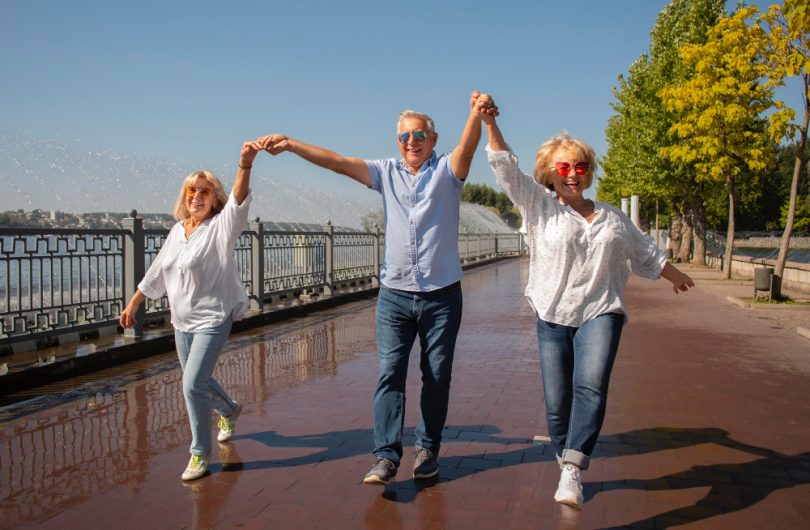 Complémentaire santé senior : comment bien choisir aprÚs 60 ans ? listepro